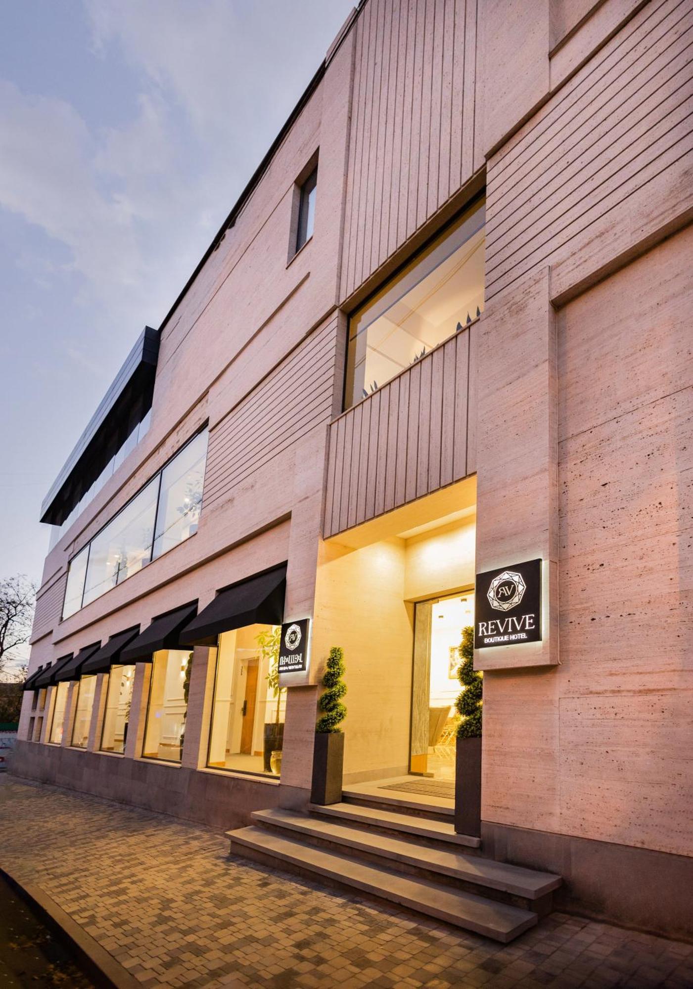 Revive Boutique Hotel Yerevan Exterior photo
